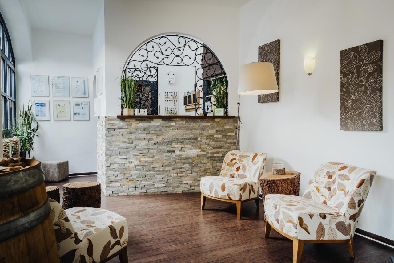 Hotel & Restaurant Hessischer Hof Hainburg Екстер'єр фото